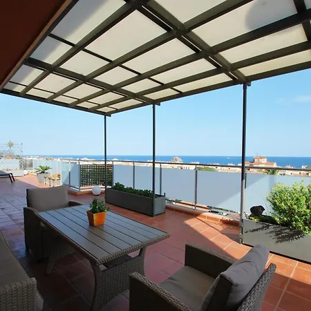 Apartment Picasso Street *